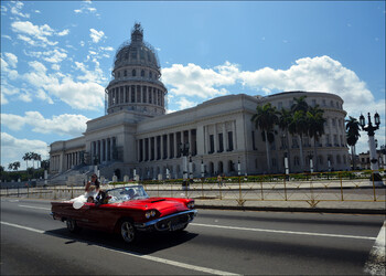 Российских туроператоров обязали эвакуировать туристов с Кубы до 24 марта