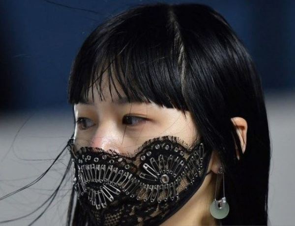 Подборка дизайнерских масок от коронавируса (ФОТО)
