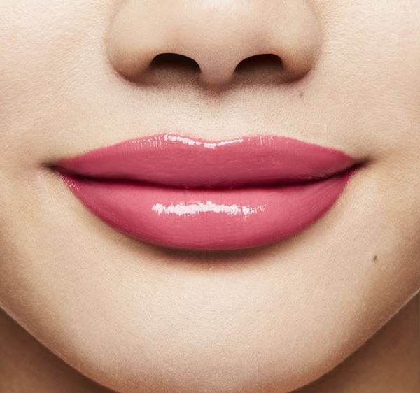 
<p>                            Новый лак для губ Mac Patent Paint Lip Lacquer<br />
                                                